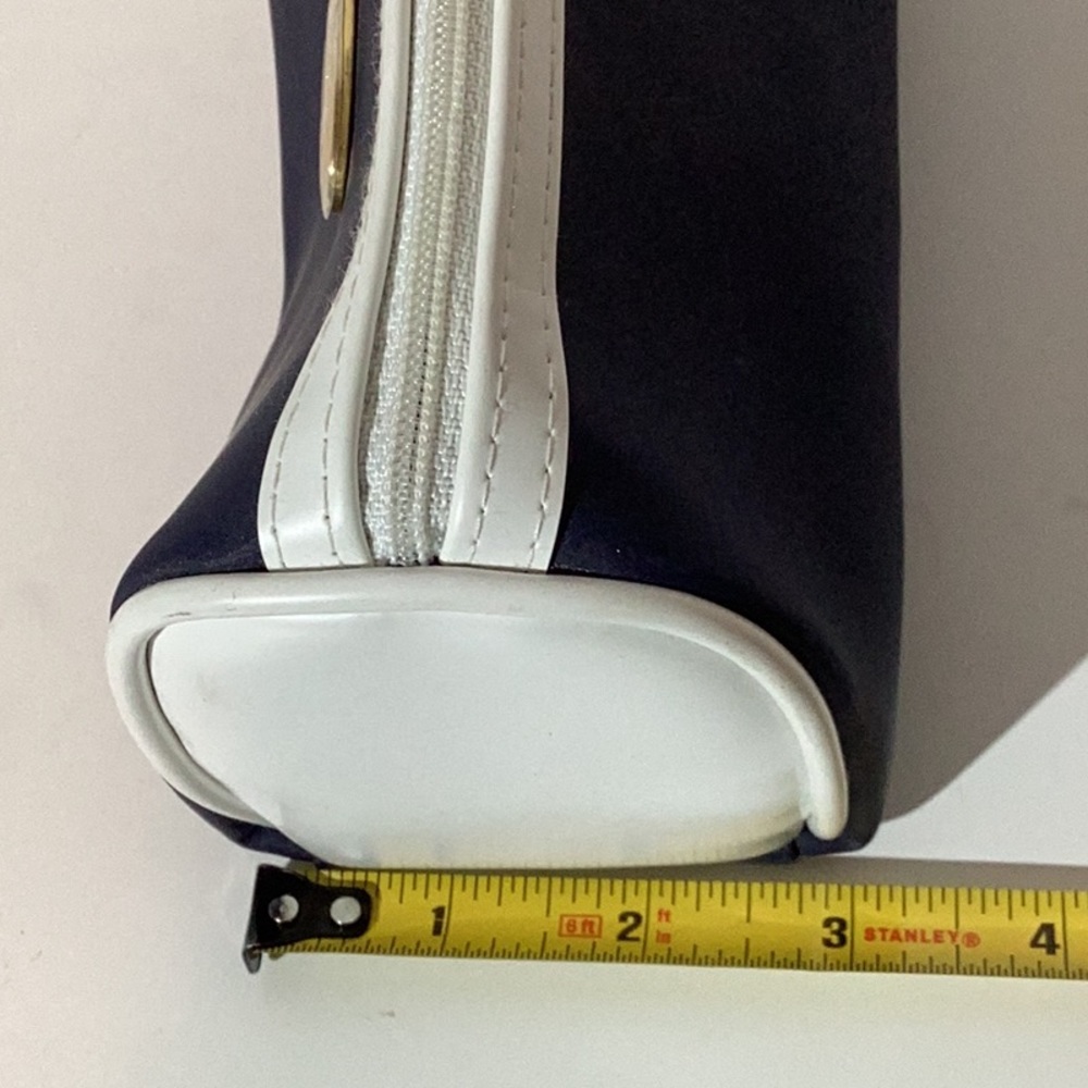 Makeup bag, waterproof, zip top, from Dior Parfume - Picture 7 of 9